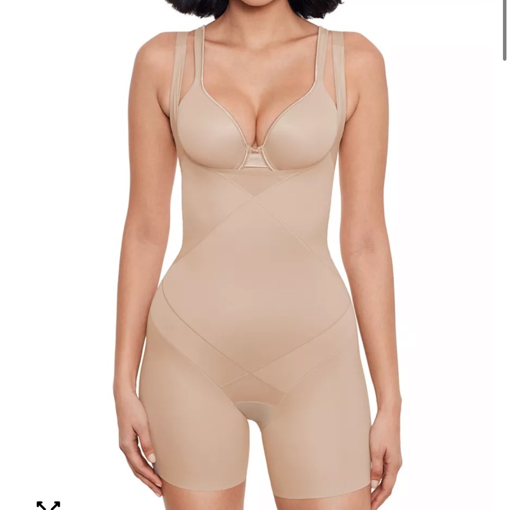 Miraclesuit Tummy Tuck Extra Firm Wear Your Own Bra Mid Thigh Shaper Nude 3XL